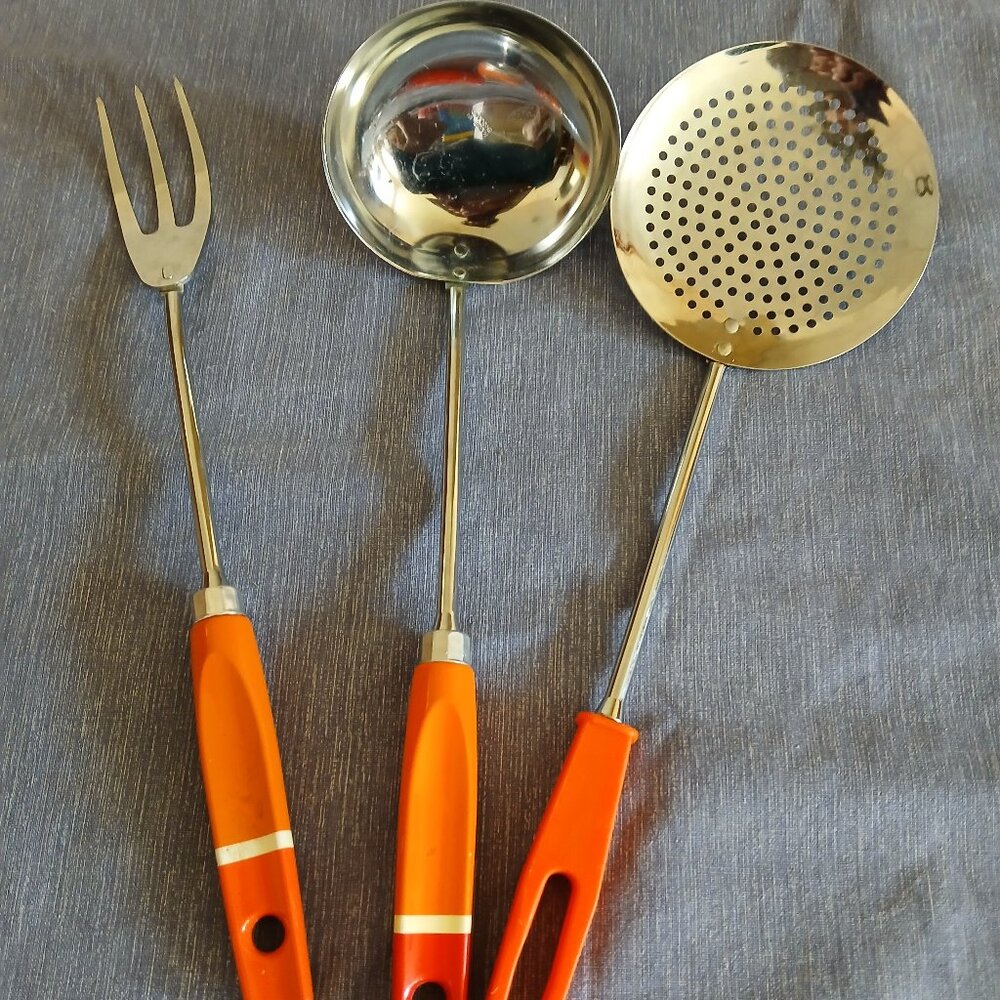 Tool Set Kitchen Utensils: Ladle, Skimmer, Fork x 3 Used